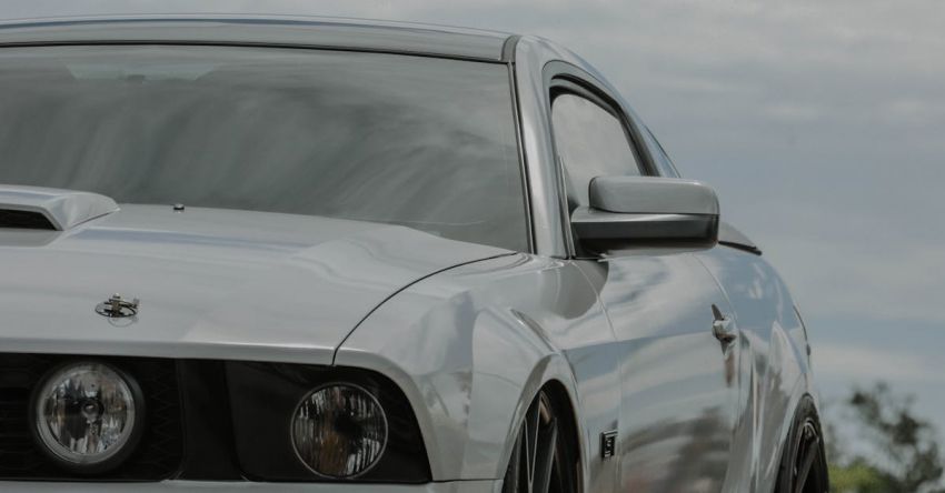 Mustang Customization - White Ford Mustang